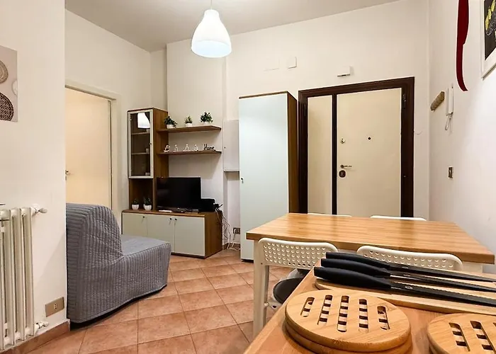 Apartman Elegant A Stone's Throw From Libya Metro Róma